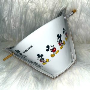 Disney Ramen Bowl - Mickey Mouse through the years (1928)